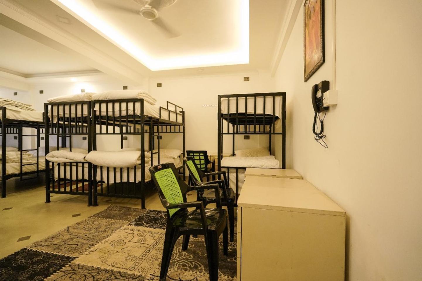 Lumino Winter Castle Hotel Pooppara Ngoại thất bức ảnh
